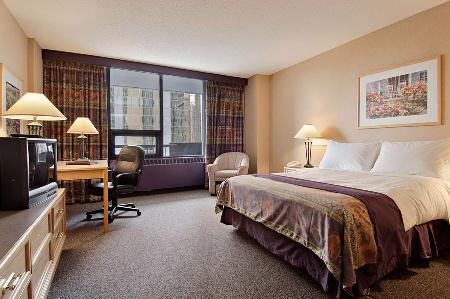 Ramada Hotel Downtown Calgary 03.[1]